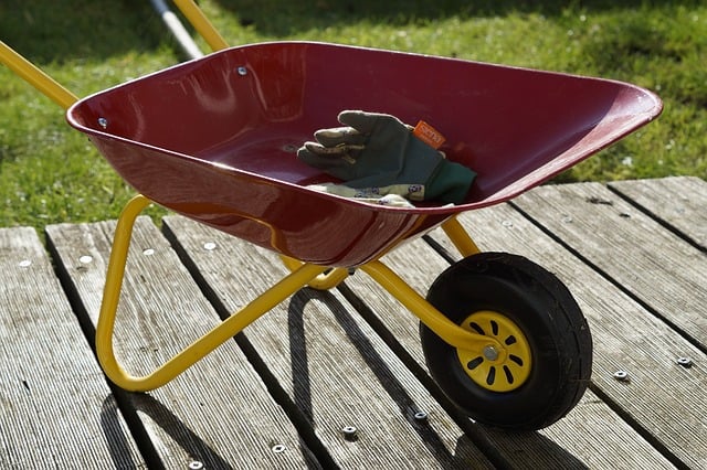 red wheelbarrow