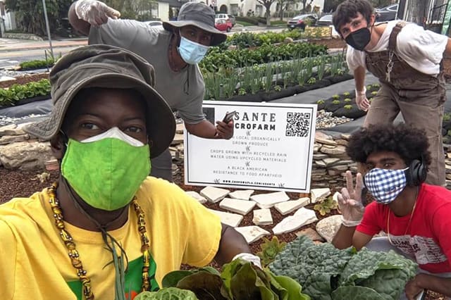Group photo in South LA this startup is growing microfarms